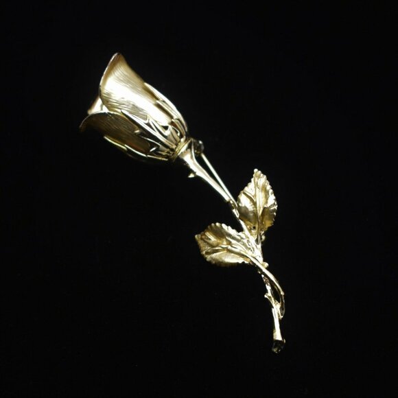 Vintage Rochelle Rose Brooch Gold Tone Rose Bud Flower Pin in Original Box - Picture 6 of 10